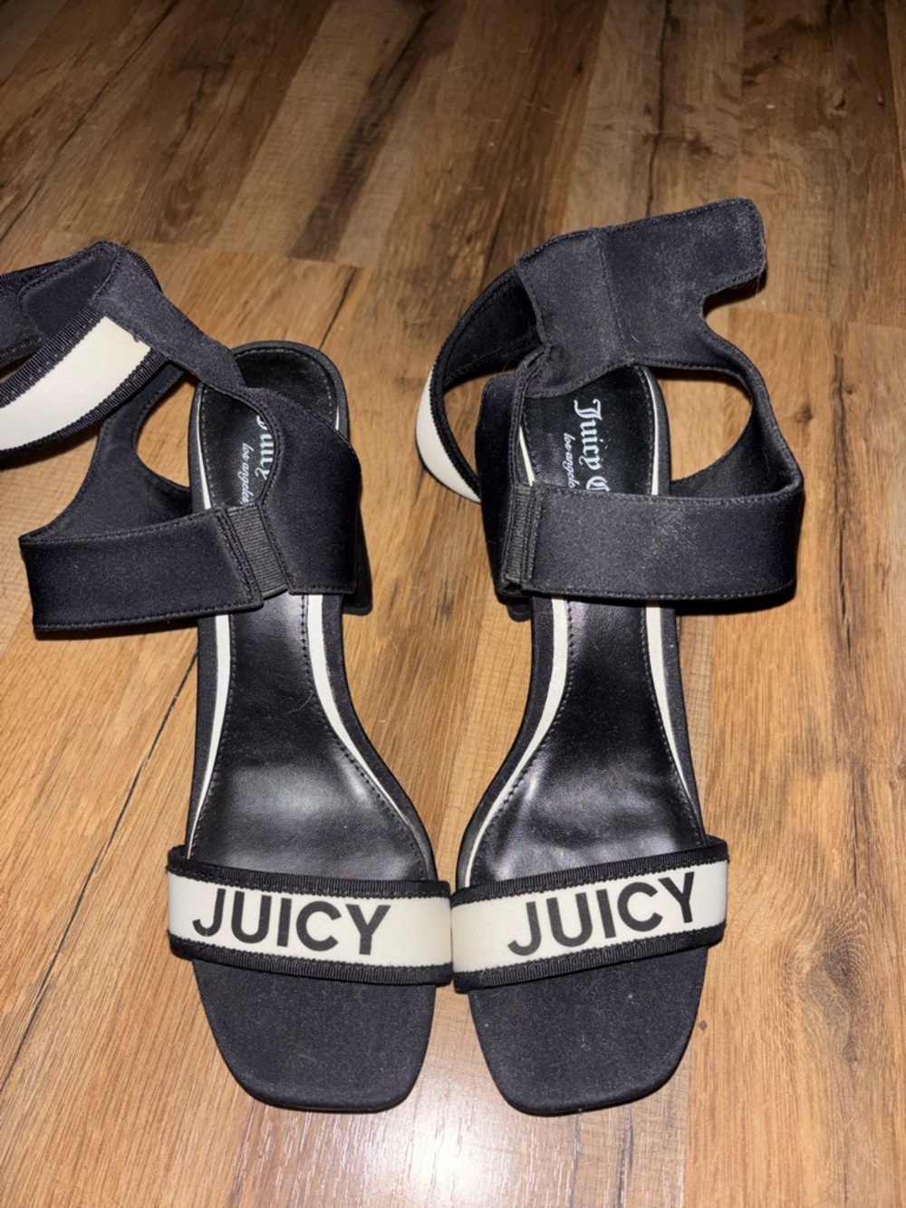 Juicy Couture Black and White Logo Platform Block Heels - Picture 2 of 5